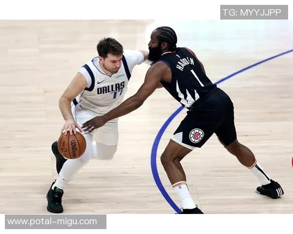 快船与火箭激战正酣直播中精彩瞬间不容错过